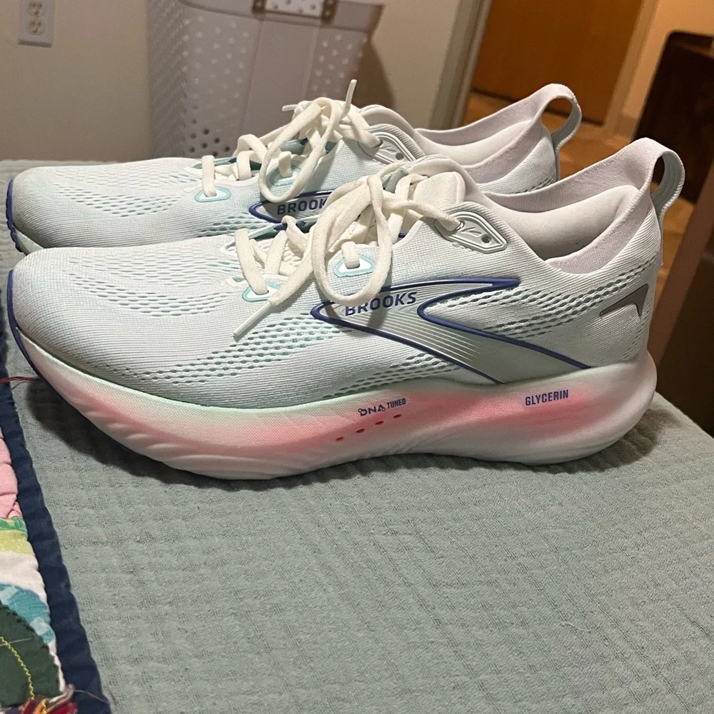 Brooks Womens glycerin 22 new with tags - Picture 4 of 7